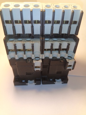 Контактор DIL00AM + 04DIL 20A катушка 230VAC Moeller