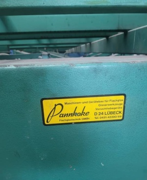 Продаётся полная линия для раскроя стекла формата JUMBO (6000x3210), в отличном рабочем состоянии. Оборудование находится в Польше