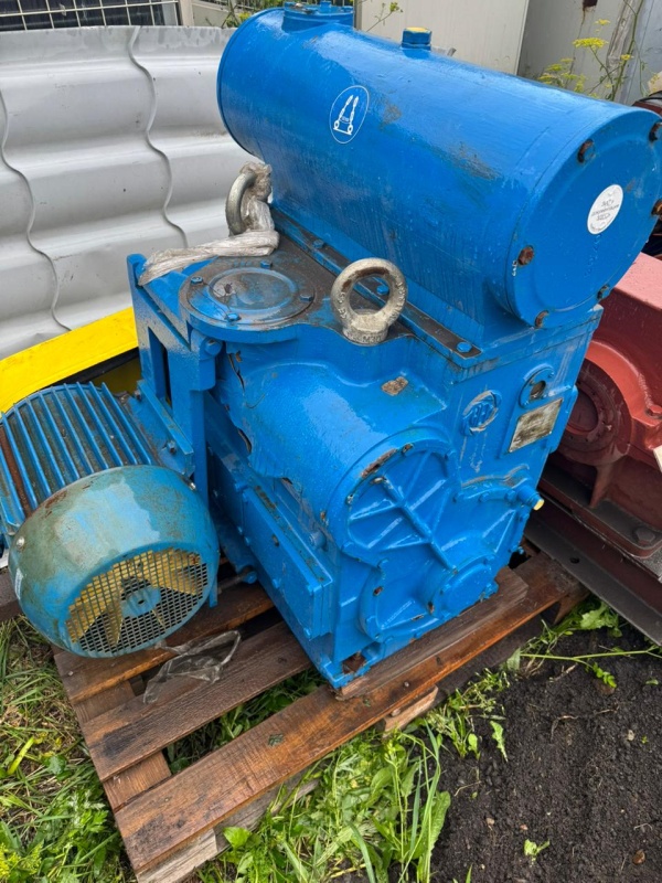 Насос АВЗ-180 c хранения недорого