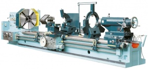 Тяжелый токарно-винторезный станок мод. РТ117