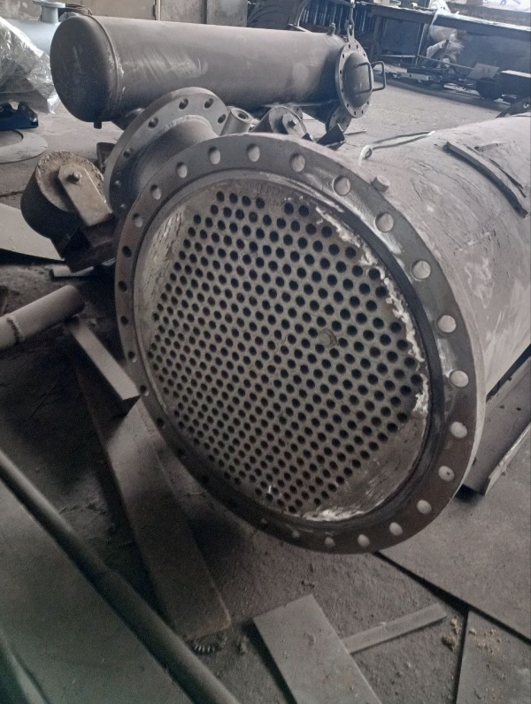 Химический теплообменник кожухотрубный ду 600