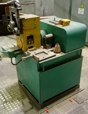 Станки ножовочный 8Б72, 1979 г.фрезерн. вертикальный мод.654КС4;Автомат трубоотрезной мод.9Д151,1968 г художественной ковки 