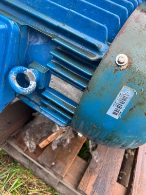 Насос АВЗ-180 c хранения недорого