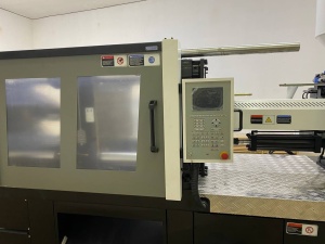 или меняю Термопластавтомат Plastron UJ250