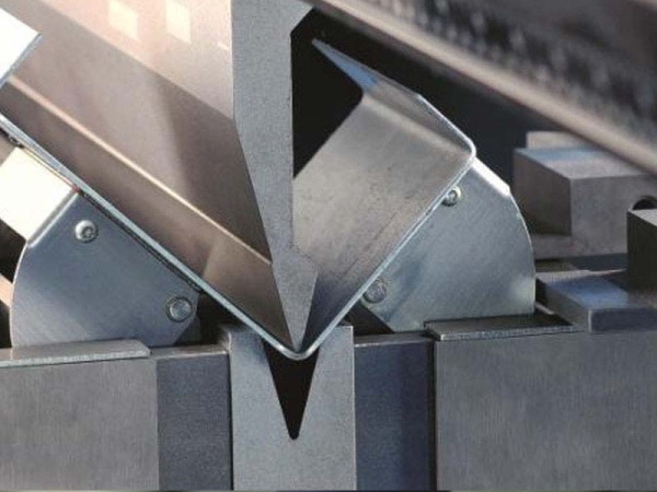 Гибка металла (Гибка металла толщиной до 12 мм.)