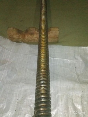 Ходовой вал токарного станка