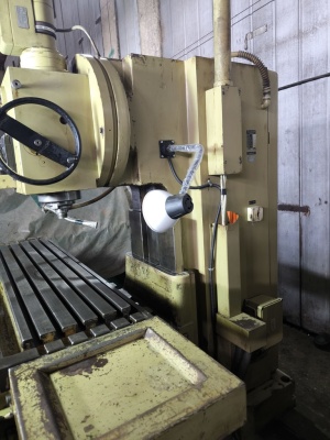 Cтанок FSS 400 2/PS вертикальный консольно-фрезерный