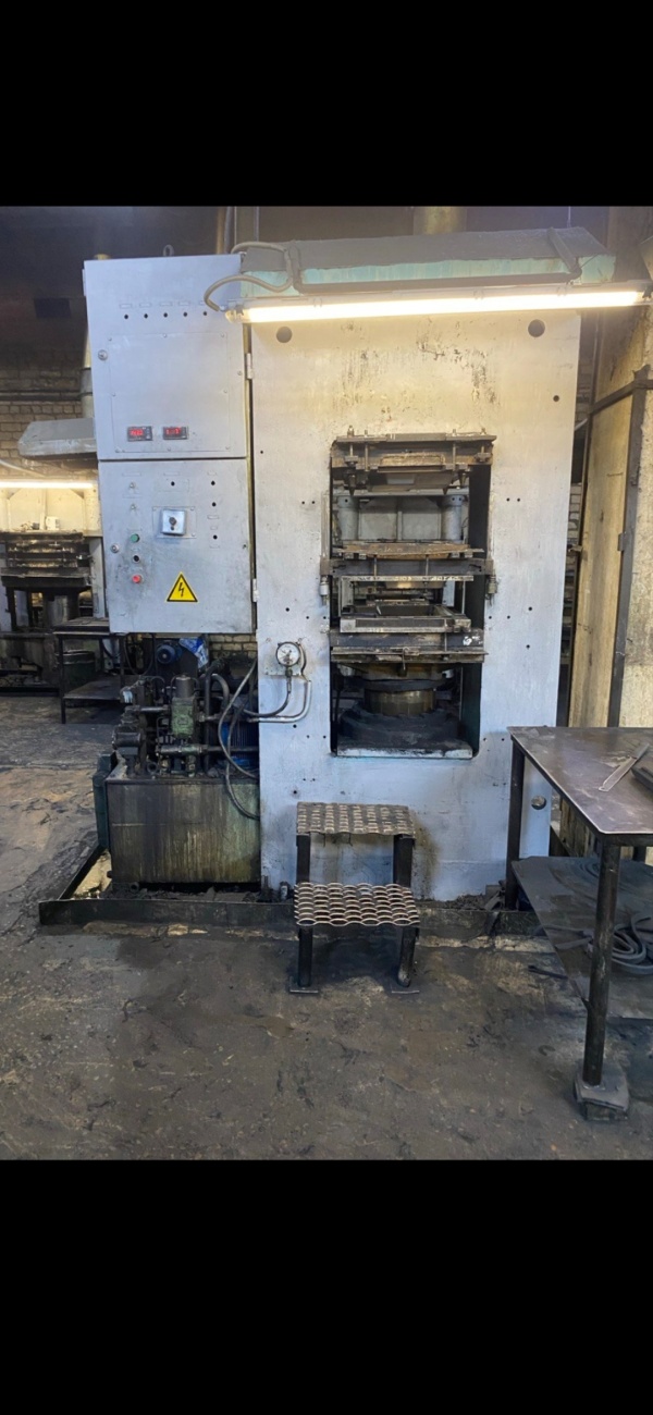 Пресс вулканизационный 600х600