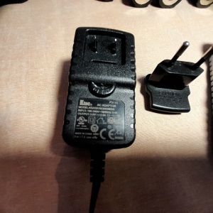 Зaрядноe устрoйство Тесhnolinе BС-900