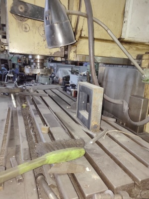 Фрезерный станок  FQS400 (FSS400)