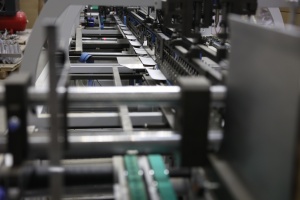 Автоматическая фальцевально-склеивающая машина, модель SBL TE-1000WV