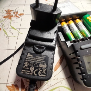 Зарядное устройство TechnoLine-BC-700