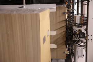 Автоматический пресс для высечки и биговки SBL-1050SE v01