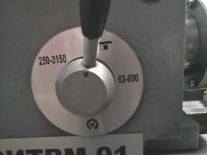 СТАНОК токарный ИЖ 250ИТВМ.01 (04г) из НИИ с ЦАНГАМИ