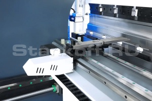 Гидравлический листогибочный 8-осевой пресс KRRASS PBS 320/3200 8 axis