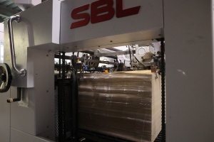 Автоматический пресс для высечки и биговки SBL-1050SE v01