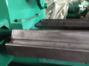 Универсальный токарно-винторезный станок 16К25