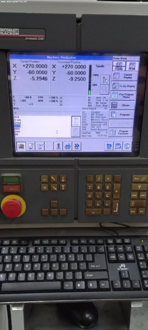 Вертикальный обрабатывающий центр с ЧПУ CINCINNATI MILACRON DART 750