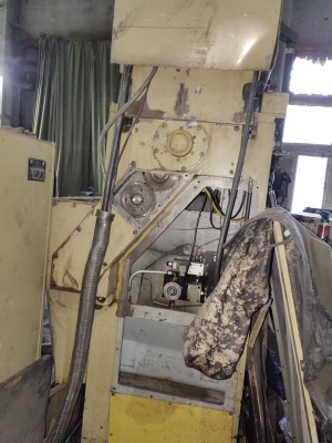 Фрезерный станок  FQS400 (FSS400)