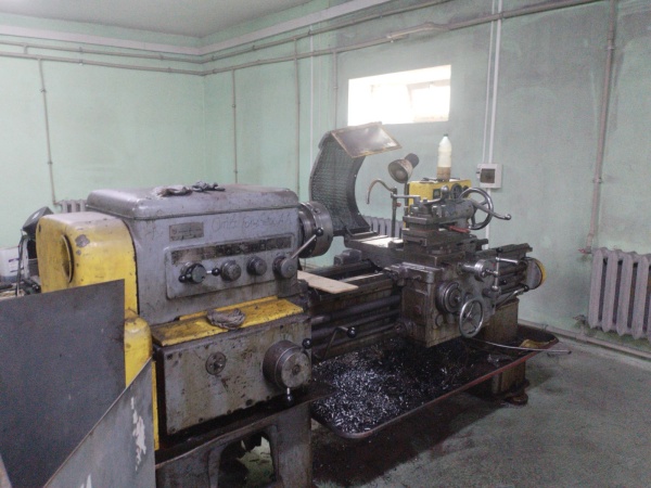 Станок токарно-винторезный универсальный 1К625