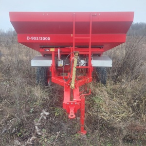 Прицепной разбрасыватель удобрений Quivogne D-903