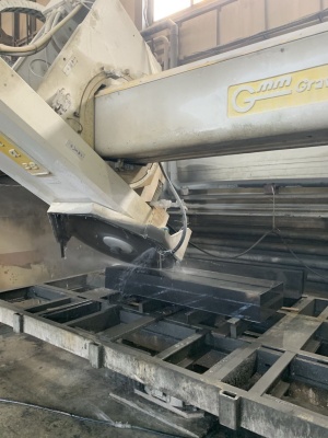 GMM AXIA 38A – Мостовой чугунный распиловочный станок для камня с диском 1200 мм– ИТАЛИЯ