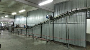 Линия розлива газированных напитков. Формат бутылок: 1,0-1,7л. ПЭТ – «детское шампанское», 1,5-2,0л. ПЭТ – квас и газнапитки. В хорошем