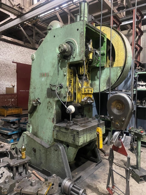 Пресс кривошипный АККЕ2330.21