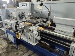 Токарный винторезный станок 1К62Д после ремонта