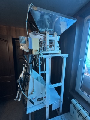 Фасовочно-упаковочная машина «Русская трапеза» РТ-УМ-01 с дозатором РТ-ДВ-01