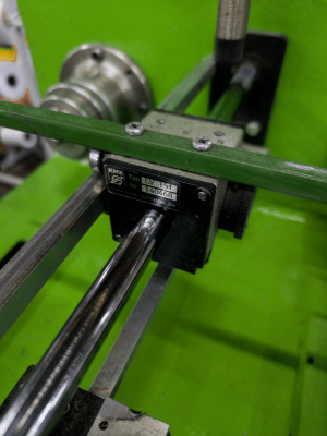 Полуавтоматическая машина для перемотки нити