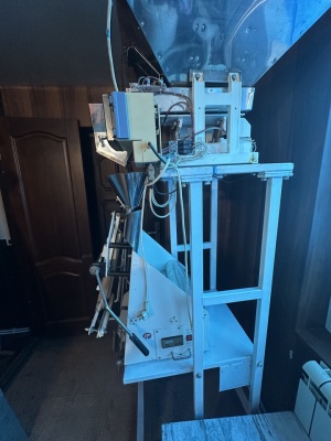 Фасовочно-упаковочная машина «Русская трапеза» РТ-УМ-01 с дозатором РТ-ДВ-01