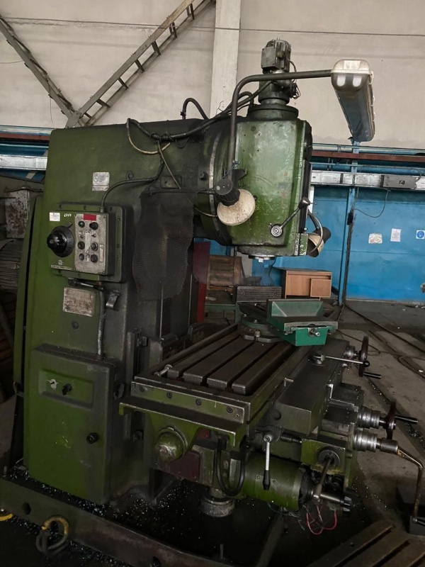 Станок вертикально фрезерный ВМ-127(6Р13)