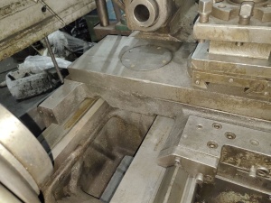 Токарный винторезный  1К62Д