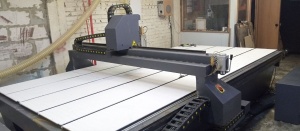 Фpезepно-гpавиpoвaльный стaнoк с ЧПУ МULТICUT 3000 в РАССРОЧКУ