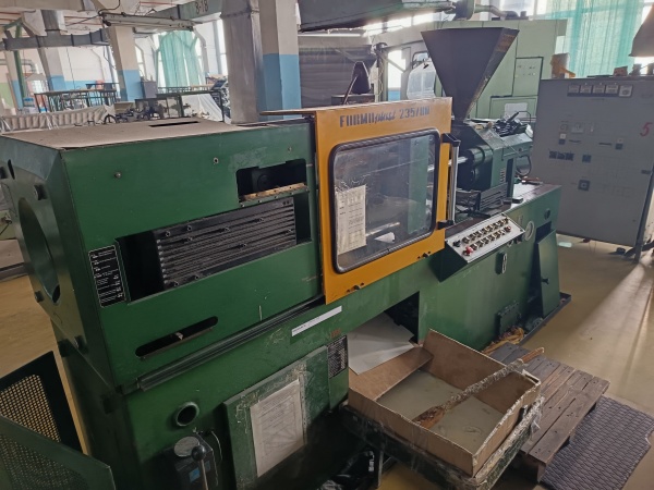 Литьевая машина FORMO-plast