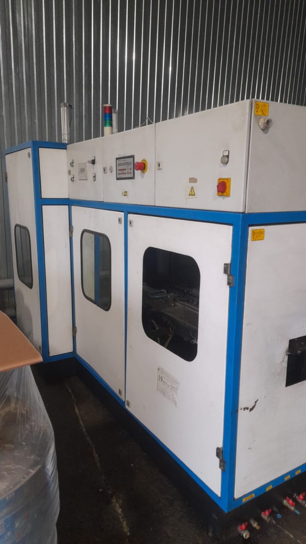 Автомат выдувной для пэт-тары ав-2000