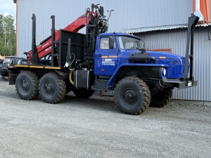 Лесовоз Урал ЯМЗ-236НЕ2 турбированный с новым манипулятором Велмаш