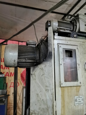 2Р135Ф2-1 - вертикально-сверлильный станок с ЧПУ(можно фрезеровать)