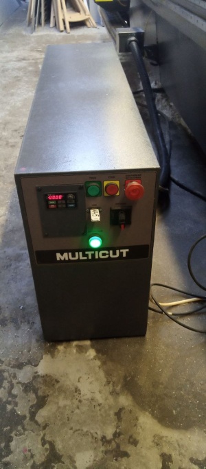 Фpезepно-гpавиpoвaльный стaнoк с ЧПУ МULТICUT 3000 в РАССРОЧКУ