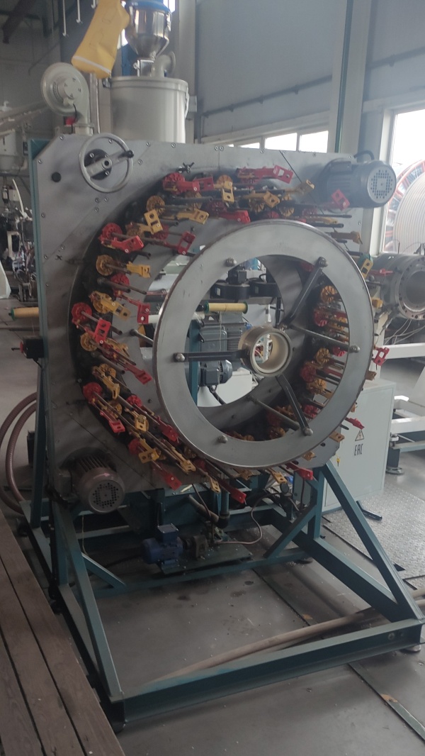 Машина шнуроплетельная МОТ48-1-130 без вытяжного устройства, с веретеном ВПП800М1