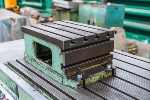 Координатно-расточной станок 2Д450