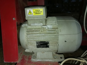 Рубильная машина (дробилка) URBAN EM-70