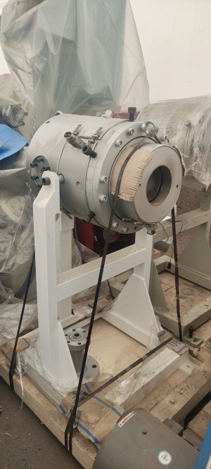 Головка экструзионная проходная 40-144 с комплектом дорнов и матриц