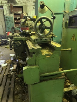 Токарный станок 1М61 (универсальный, винторезный)