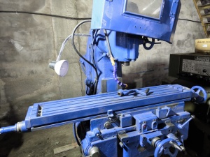 Вертикально фрезерный станок f2-250