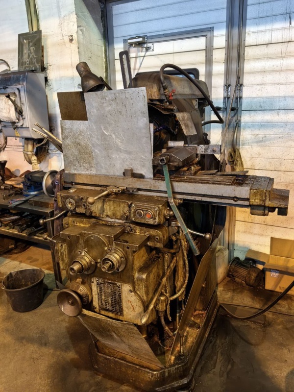 Станок горизонтально-фрезерныи 6п80