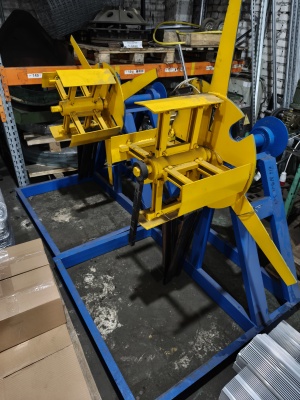 Неприводной консольный разматыватель рулонного металла 300мм