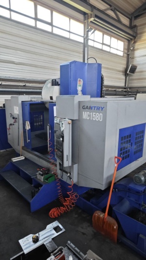 Вертикально-фрезерный станок мод. MC1580