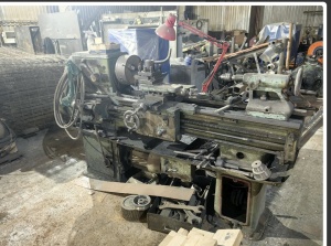 Токарный станок